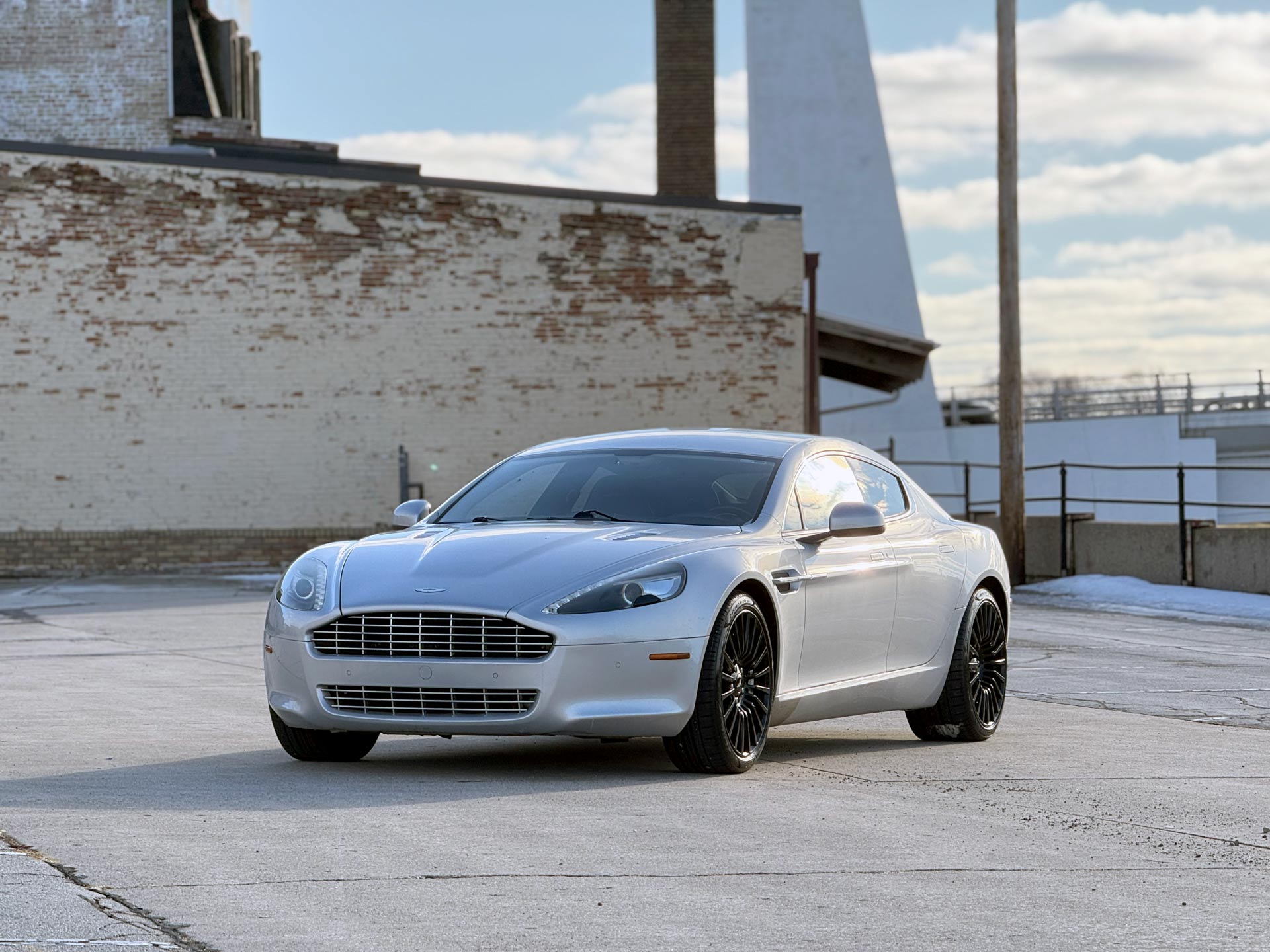2011 Aston Martin Rapide Base's photo